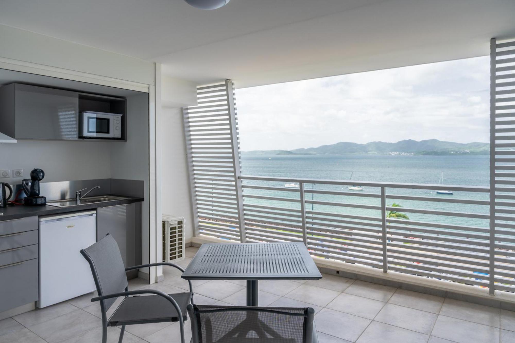 B&B Home Fort-De-France Marina Экстерьер фото