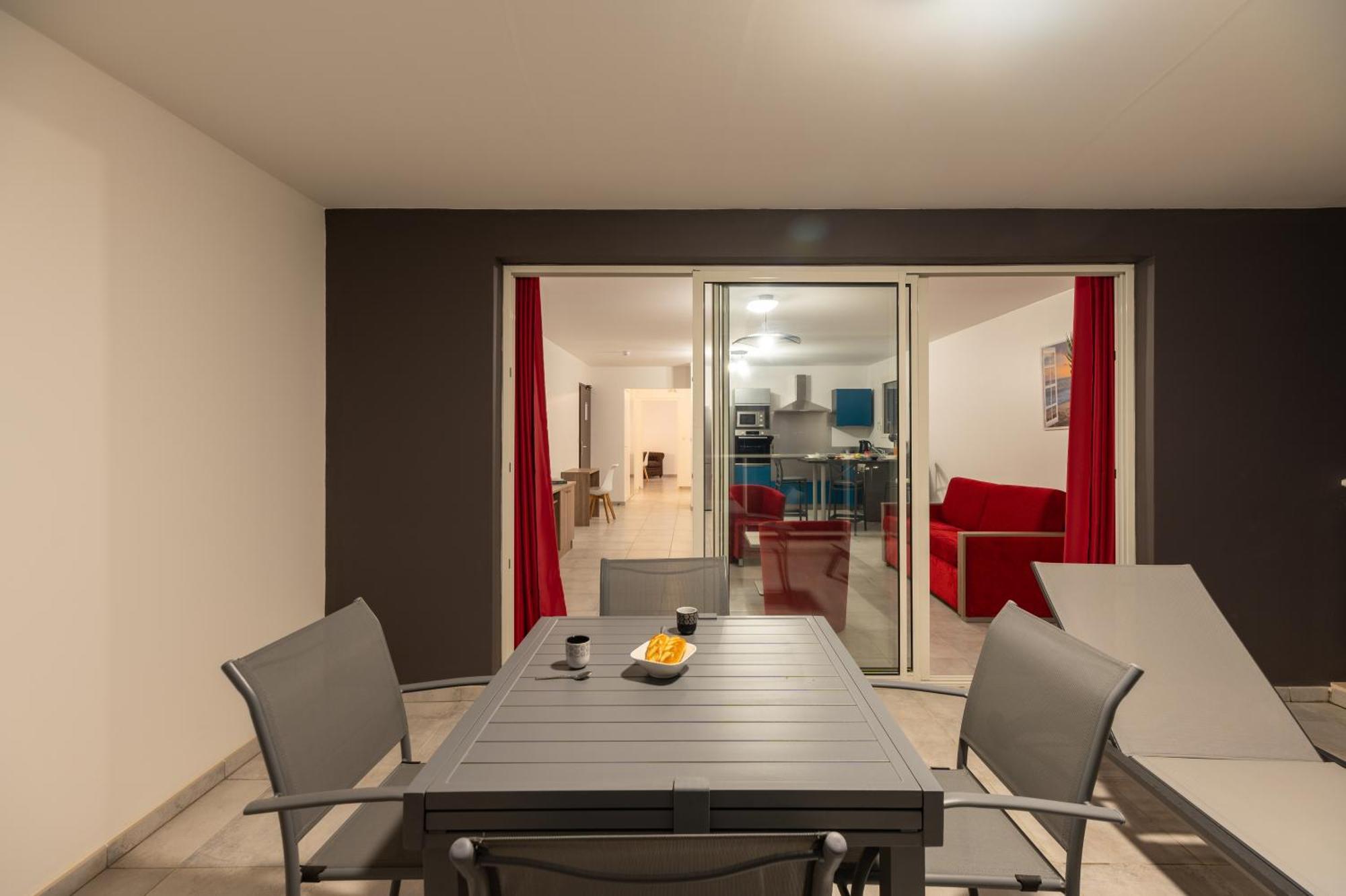 B&B Home Fort-De-France Marina Экстерьер фото