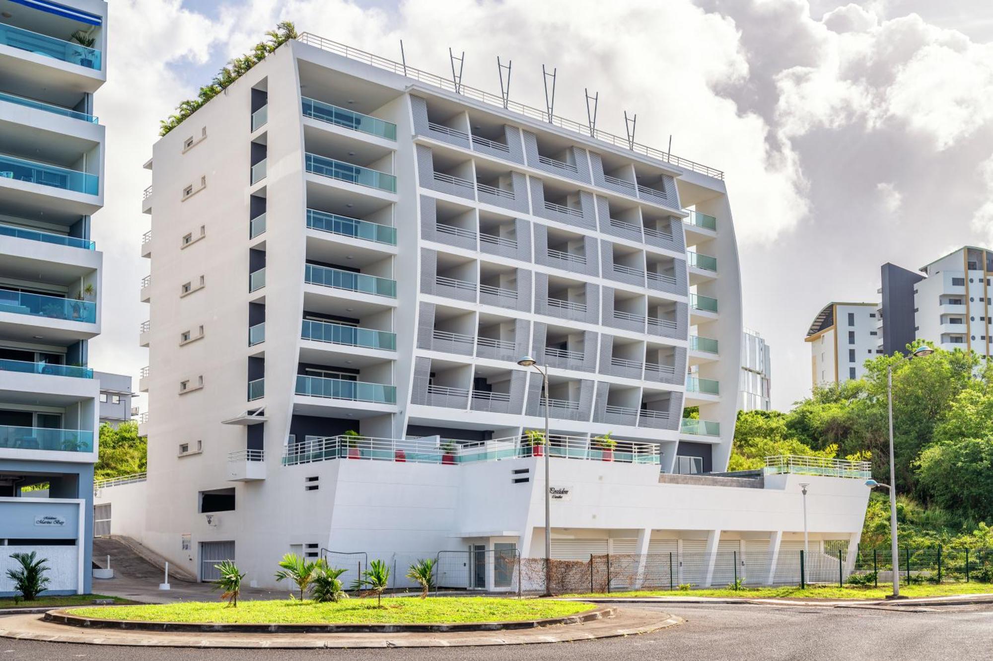 B&B Home Fort-De-France Marina Экстерьер фото