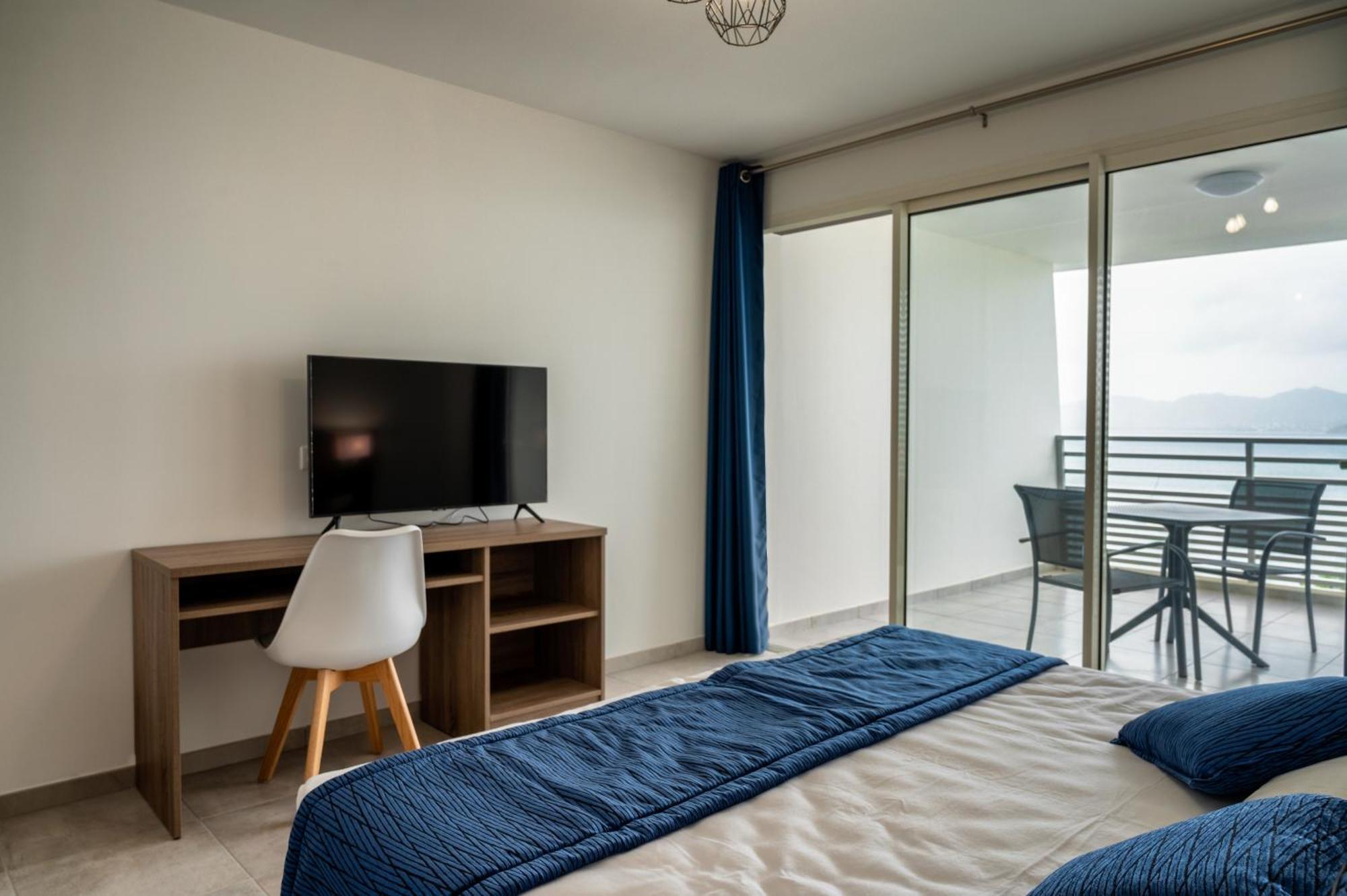 B&B Home Fort-De-France Marina Экстерьер фото